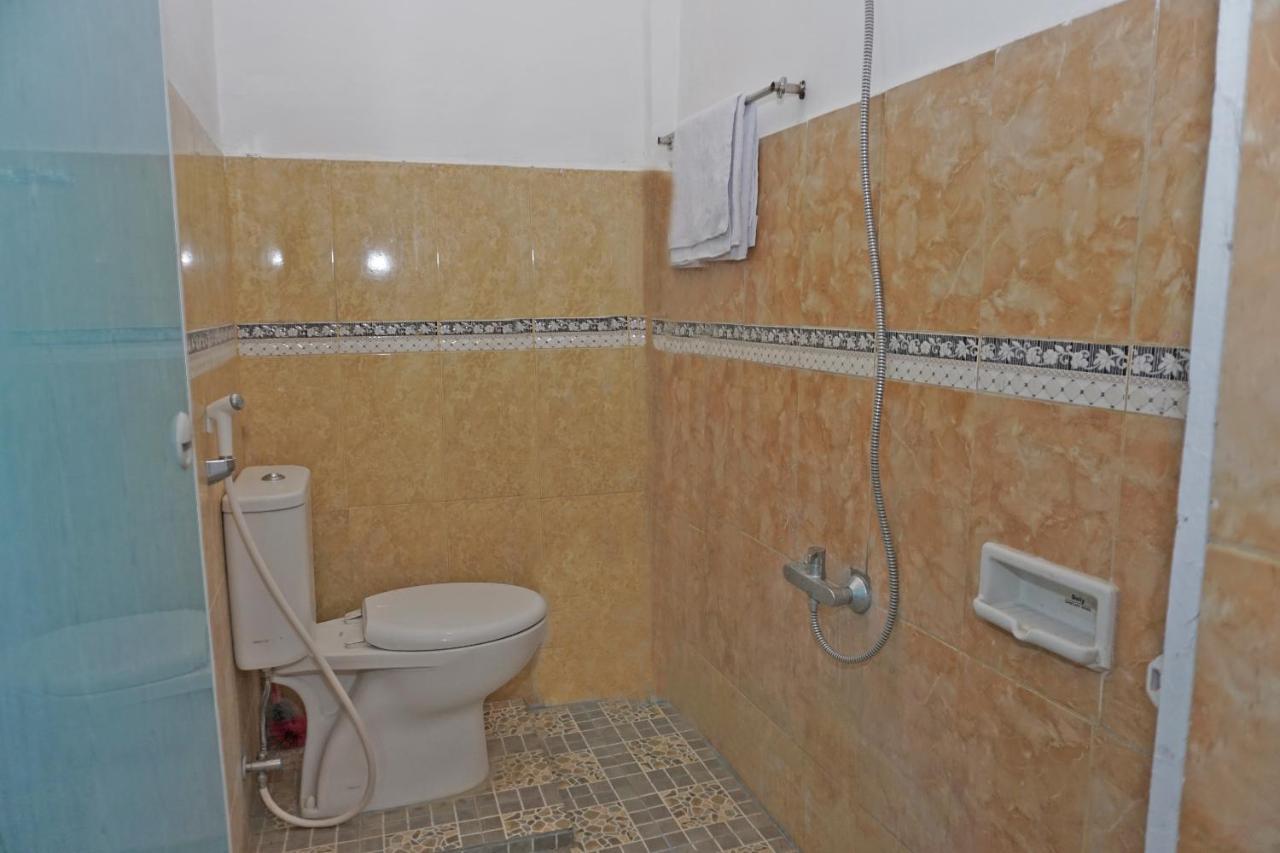Oyo 2635 Ramos Inn Sinapuran Экстерьер фото