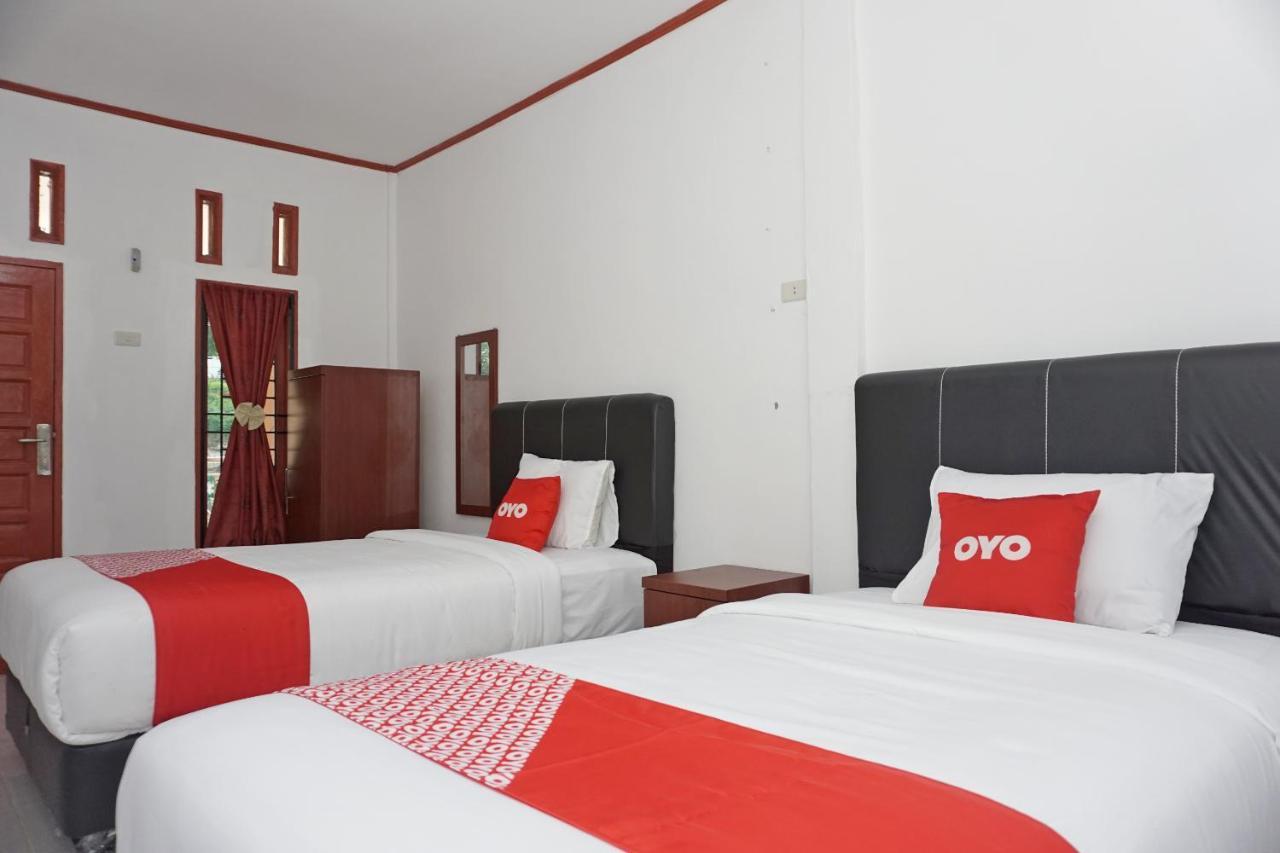 Oyo 2635 Ramos Inn Sinapuran Экстерьер фото